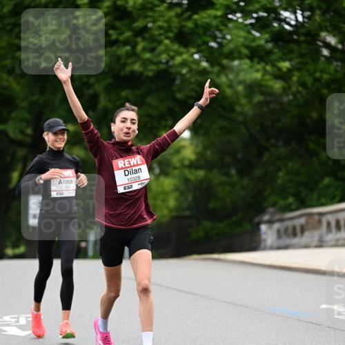 14.06.2026 - REWE Women's Run Dr. Thomas Lammeyer http://msf.ph/oto/9761354 14.06.2026 09:32:22 Laufen 10481, 10328, 7 meine-sportfotos.de