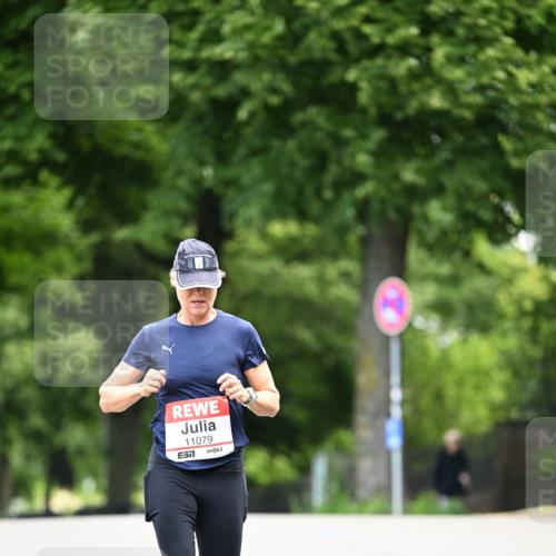 14.06.2026 - REWE Women's Run Dr. Thomas Lammeyer http://msf.ph/oto/9761439 14.06.2026 09:32:36 Laufen 11079 meine-sportfotos.de