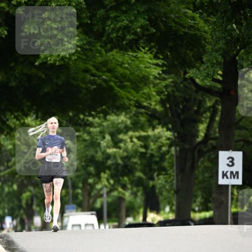 14.06.2026 - REWE Women's Run Dr. Thomas Lammeyer http://msf.ph/oto/9761505 14.06.2026 09:33:14 Laufen 7, 3 meine-sportfotos.de