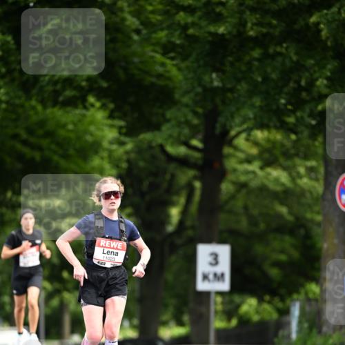 14.06.2026 - REWE Women's Run Dr. Thomas Lammeyer http://msf.ph/oto/9761602 14.06.2026 09:33:48 Laufen 11023, 7, 33 meine-sportfotos.de