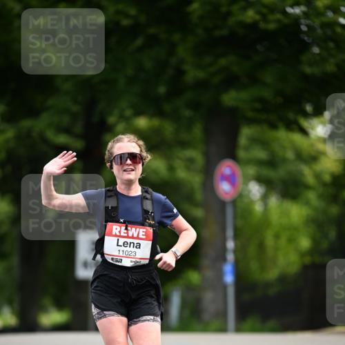 14.06.2026 - REWE Women's Run Dr. Thomas Lammeyer http://msf.ph/oto/9761631 14.06.2026 09:33:50 Laufen 11023, 517 meine-sportfotos.de