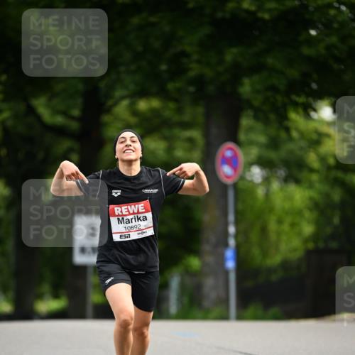 14.06.2026 - REWE Women's Run Dr. Thomas Lammeyer http://msf.ph/oto/9761664 14.06.2026 09:33:53 Laufen 10892, 657 meine-sportfotos.de