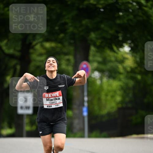 14.06.2026 - REWE Women's Run Dr. Thomas Lammeyer http://msf.ph/oto/9761669 14.06.2026 09:33:53 Laufen 10892 meine-sportfotos.de