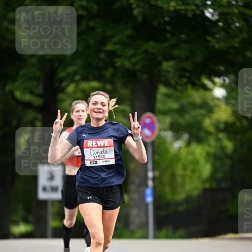 14.06.2026 - REWE Women's Run Dr. Thomas Lammeyer http://msf.ph/oto/9761720 14.06.2026 09:34:01 Laufen 3, 11520, 57 meine-sportfotos.de