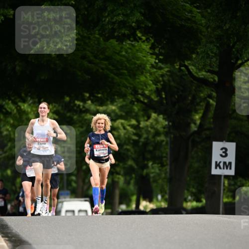 14.06.2026 - REWE Women's Run Dr. Thomas Lammeyer http://msf.ph/oto/9761830 14.06.2026 09:34:33 Laufen 10790, 10488, 3 meine-sportfotos.de