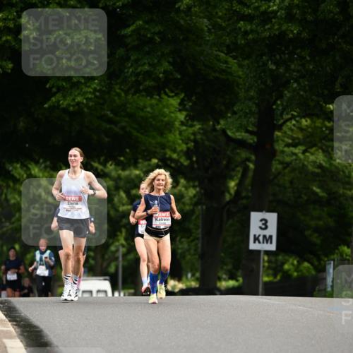 14.06.2026 - REWE Women's Run Dr. Thomas Lammeyer http://msf.ph/oto/9761852 14.06.2026 09:34:34 Laufen 10790, 3 meine-sportfotos.de