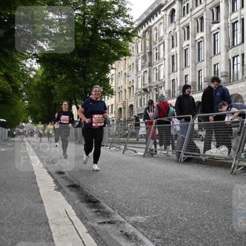 14.06.2026 - REWE Women's Run J. Mangold http://msf.ph/oto/9762022 14.06.2026 11:07:28 Ziel 5114, 5327, 5384, 5385, 5752, 5908, 5909 meine-sportfotos.de