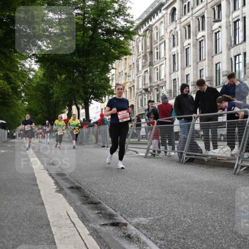 14.06.2026 - REWE Women's Run J. Mangold http://msf.ph/oto/9762076 14.06.2026 11:07:33 Ziel 5065, 5114, 5313, 5327, 5423, 5664, 5752 meine-sportfotos.de