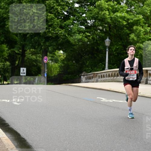 14.06.2026 - REWE Women's Run Dr. Thomas Lammeyer http://msf.ph/oto/9762161 14.06.2026 09:35:04 Laufen 3, 10843 meine-sportfotos.de