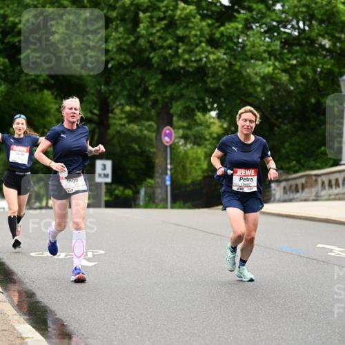 14.06.2026 - REWE Women's Run Dr. Thomas Lammeyer http://msf.ph/oto/9762539 14.06.2026 09:35:38 Laufen 1099, 57, 10407, 250, 500 meine-sportfotos.de