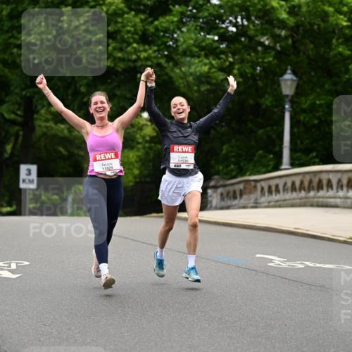 14.06.2026 - REWE Women's Run Dr. Thomas Lammeyer http://msf.ph/oto/9762608 14.06.2026 09:35:47 Laufen 11529, 11530 meine-sportfotos.de