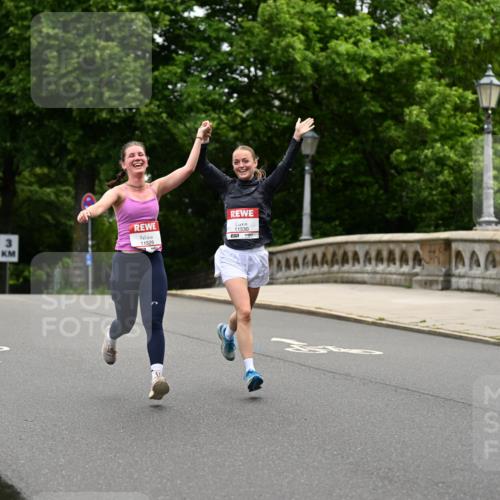 14.06.2026 - REWE Women's Run Dr. Thomas Lammeyer http://msf.ph/oto/9762614 14.06.2026 09:35:48 Laufen 3, 11529, 11530, 5 meine-sportfotos.de