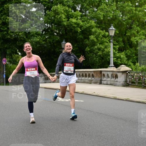 14.06.2026 - REWE Women's Run Dr. Thomas Lammeyer http://msf.ph/oto/9762621 14.06.2026 09:35:48 Laufen 3, 19, 2026, 11530, 11529 meine-sportfotos.de