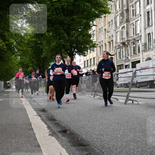 14.06.2026 - REWE Women's Run J. Mangold http://msf.ph/oto/9762735 14.06.2026 11:09:30 Ziel 5060, 5061, 5063, 5145, 5197, 5246, 5278, 5465, 5472, 5559, 5770, 5855, 5902, 5926 meine-sportfotos.de