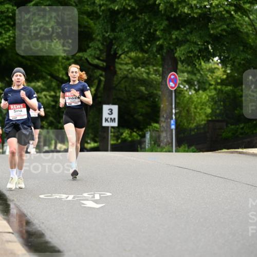 14.06.2026 - REWE Women's Run Dr. Thomas Lammeyer http://msf.ph/oto/9762791 14.06.2026 09:36:09 Laufen 10396, 10021, 3 meine-sportfotos.de