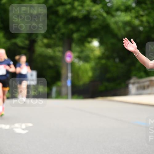 14.06.2026 - REWE Women's Run Dr. Thomas Lammeyer http://msf.ph/oto/9762873 14.06.2026 09:36:21 Laufen 1128 meine-sportfotos.de