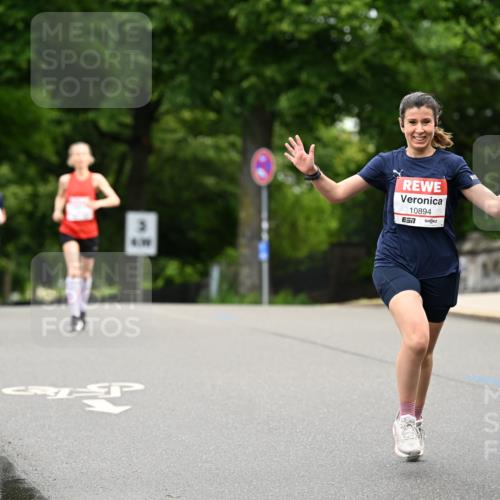 14.06.2026 - REWE Women's Run Dr. Thomas Lammeyer http://msf.ph/oto/9762905 14.06.2026 09:36:25 Laufen 10894, 7 meine-sportfotos.de