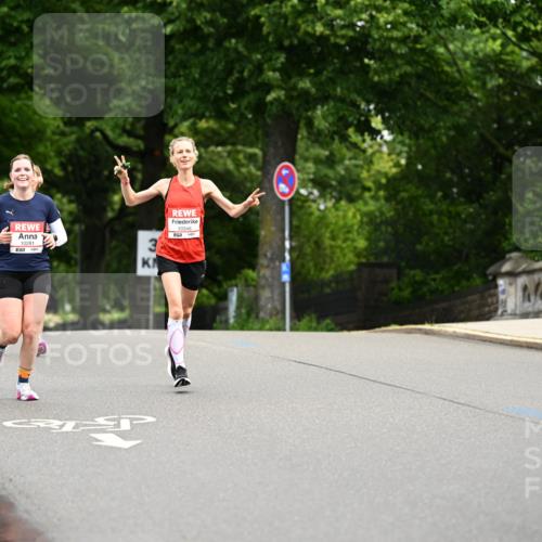 14.06.2026 - REWE Women's Run Dr. Thomas Lammeyer http://msf.ph/oto/9762912 14.06.2026 09:36:27 Laufen 10281, 51, 3, 10346 meine-sportfotos.de
