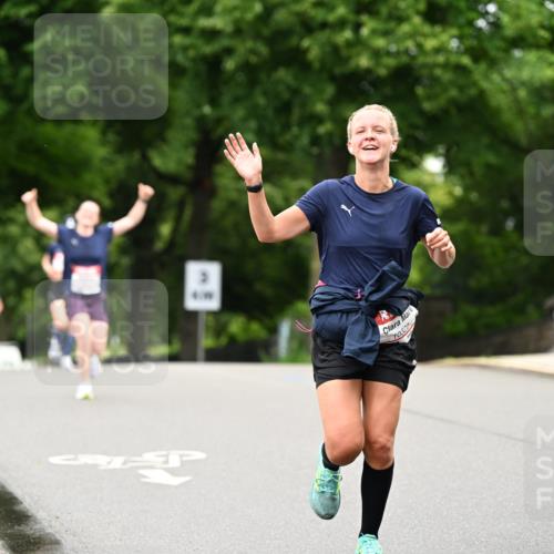 14.06.2026 - REWE Women's Run Dr. Thomas Lammeyer http://msf.ph/oto/9763079 14.06.2026 09:36:52 Laufen 3, 10322 meine-sportfotos.de