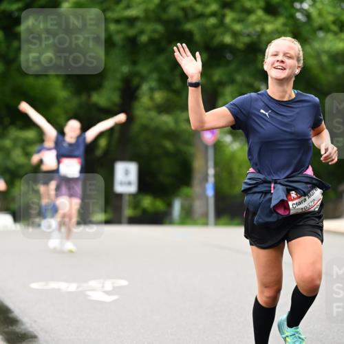 14.06.2026 - REWE Women's Run Dr. Thomas Lammeyer http://msf.ph/oto/9763084 14.06.2026 09:36:52 Laufen 10322 meine-sportfotos.de