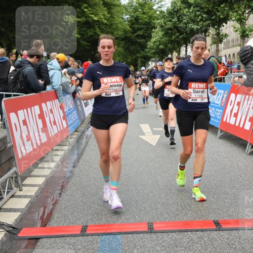 14.06.2026 - REWE Women's Run Strokosch-Dieckow http://msf.ph/oto/9763201 14.06.2026 09:50:50 Ziel 10192, 10749, 11105, 11146, 11207, 11245, 11396 meine-sportfotos.de