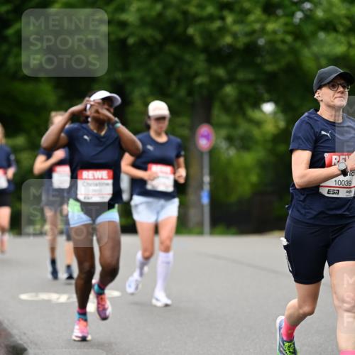 14.06.2026 - REWE Women's Run Dr. Thomas Lammeyer http://msf.ph/oto/9763289 14.06.2026 09:37:15 Laufen 10039 meine-sportfotos.de