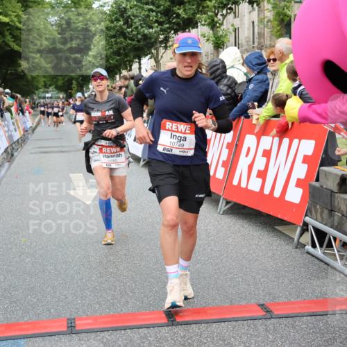 14.06.2026 - REWE Women's Run Strokosch-Dieckow http://msf.ph/oto/9763412 14.06.2026 09:50:55 Ziel 10085, 10192, 10749, 11105, 11146, 11207, 11396 meine-sportfotos.de