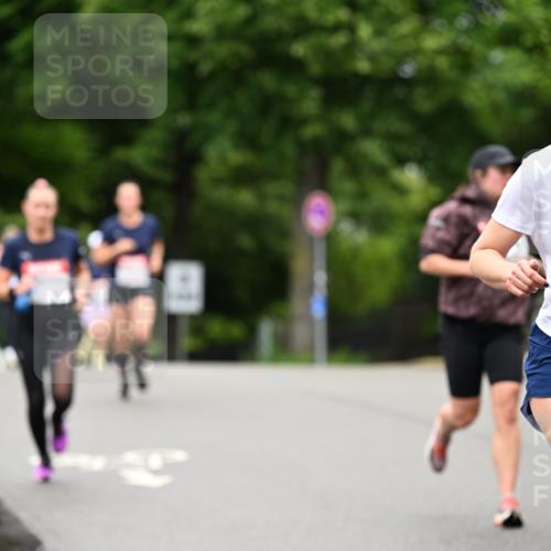 14.06.2026 - REWE Women's Run Dr. Thomas Lammeyer http://msf.ph/oto/9763469 14.06.2026 09:37:30 Laufen 10870, 7 meine-sportfotos.de