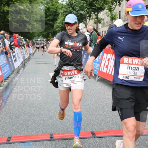14.06.2026 - REWE Women's Run Strokosch-Dieckow http://msf.ph/oto/9763496 14.06.2026 09:50:56 Ziel 10085, 10159, 10192, 10749, 11105, 11146, 11207, 11396 meine-sportfotos.de