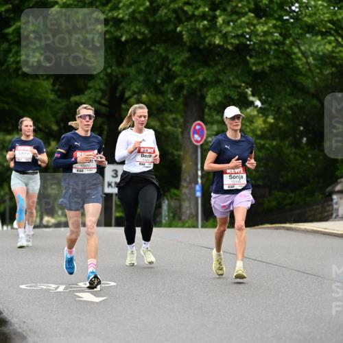 14.06.2026 - REWE Women's Run Dr. Thomas Lammeyer http://msf.ph/oto/9763536 14.06.2026 09:37:35 Laufen 10971, 3, 11218, 10144, 57 meine-sportfotos.de