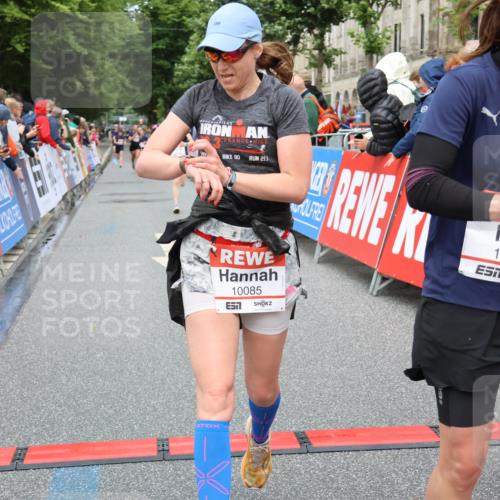 14.06.2026 - REWE Women's Run Strokosch-Dieckow http://msf.ph/oto/9763570 14.06.2026 09:50:56 Ziel 10085, 10159, 10192, 10749, 11105, 11146, 11207, 11396 meine-sportfotos.de