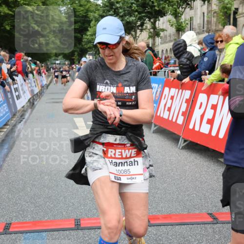 14.06.2026 - REWE Women's Run Strokosch-Dieckow http://msf.ph/oto/9763600 14.06.2026 09:50:56 Ziel 10085, 10159, 10192, 10749, 11105, 11146, 11207, 11396 meine-sportfotos.de