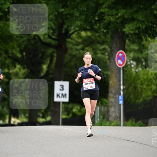 14.06.2026 - REWE Women's Run Dr. Thomas Lammeyer http://msf.ph/oto/9763640 14.06.2026 09:37:46 Laufen 3, 11173, 57 meine-sportfotos.de