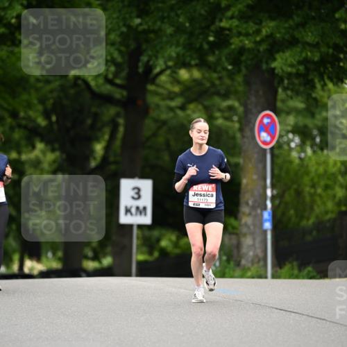 14.06.2026 - REWE Women's Run Dr. Thomas Lammeyer http://msf.ph/oto/9763642 14.06.2026 09:37:47 Laufen 3, 11173, 57 meine-sportfotos.de