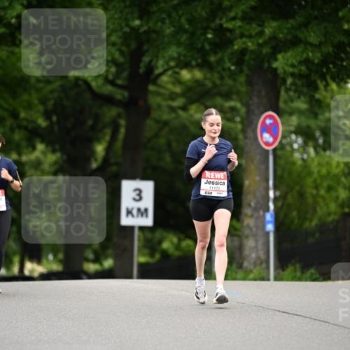 14.06.2026 - REWE Women's Run Dr. Thomas Lammeyer http://msf.ph/oto/9763644 14.06.2026 09:37:47 Laufen 3, 11173, 57 meine-sportfotos.de