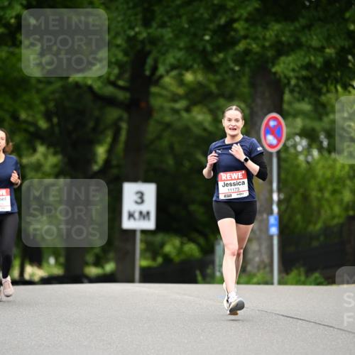 14.06.2026 - REWE Women's Run Dr. Thomas Lammeyer http://msf.ph/oto/9763652 14.06.2026 09:37:47 Laufen 3, 11173, 57 meine-sportfotos.de