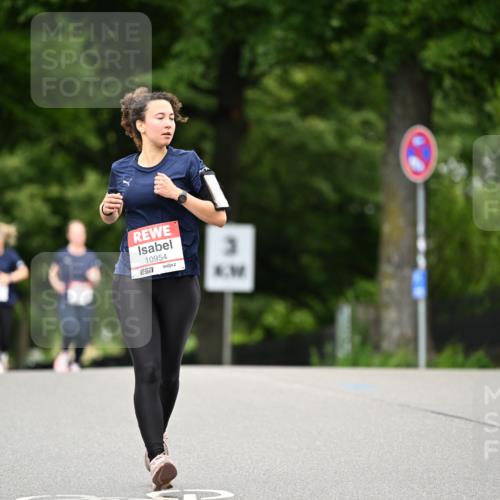 14.06.2026 - REWE Women's Run Dr. Thomas Lammeyer http://msf.ph/oto/9763690 14.06.2026 09:37:51 Laufen 10954, 7, 3 meine-sportfotos.de