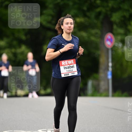 14.06.2026 - REWE Women's Run Dr. Thomas Lammeyer http://msf.ph/oto/9763705 14.06.2026 09:37:52 Laufen 10954, 7 meine-sportfotos.de