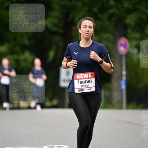 14.06.2026 - REWE Women's Run Dr. Thomas Lammeyer http://msf.ph/oto/9763708 14.06.2026 09:37:52 Laufen 10954 meine-sportfotos.de
