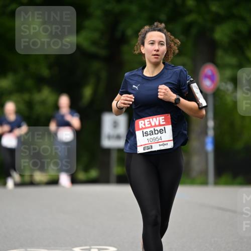 14.06.2026 - REWE Women's Run Dr. Thomas Lammeyer http://msf.ph/oto/9763710 14.06.2026 09:37:52 Laufen 10954 meine-sportfotos.de