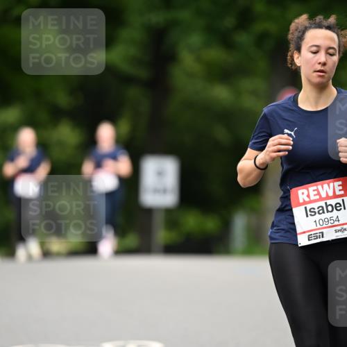 14.06.2026 - REWE Women's Run Dr. Thomas Lammeyer http://msf.ph/oto/9763724 14.06.2026 09:37:53 Laufen 10954 meine-sportfotos.de