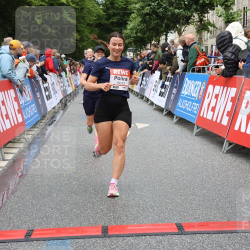 14.06.2026 - REWE Women's Run Strokosch-Dieckow http://msf.ph/oto/9763741 14.06.2026 09:51:07 Ziel 10039, 10159, 10312, 10618, 10666, 11003 meine-sportfotos.de