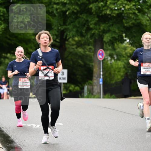 14.06.2026 - REWE Women's Run Dr. Thomas Lammeyer http://msf.ph/oto/9763882 14.06.2026 09:38:16 Laufen 10999, 7, 3, 10629, 7 meine-sportfotos.de