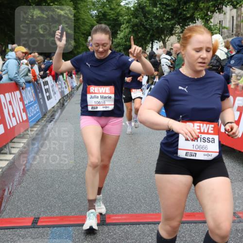 14.06.2026 - REWE Women's Run Strokosch-Dieckow http://msf.ph/oto/9764147 14.06.2026 09:51:10 Ziel 10039, 10091, 10312, 10618, 10666, 11003 meine-sportfotos.de