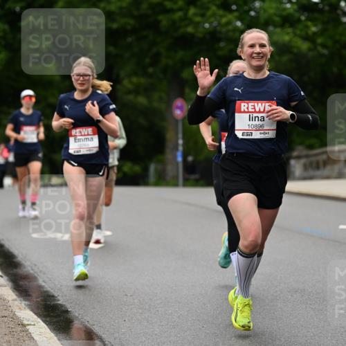 14.06.2026 - REWE Women's Run Dr. Thomas Lammeyer http://msf.ph/oto/9764412 14.06.2026 09:39:11 Laufen 10768, 657, 10896, 57 meine-sportfotos.de