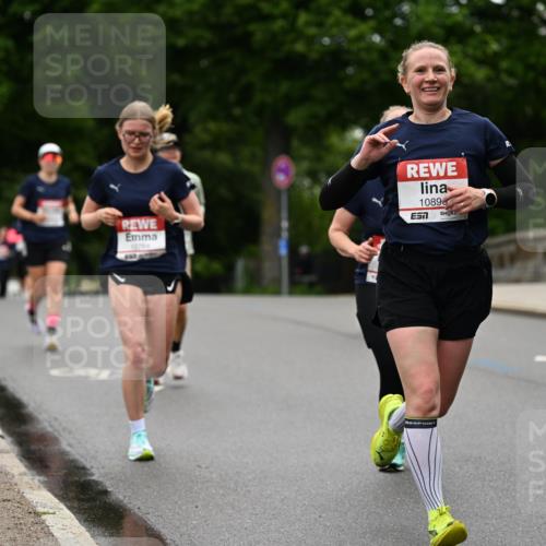 14.06.2026 - REWE Women's Run Dr. Thomas Lammeyer http://msf.ph/oto/9764414 14.06.2026 09:39:11 Laufen 1076, 1089 meine-sportfotos.de