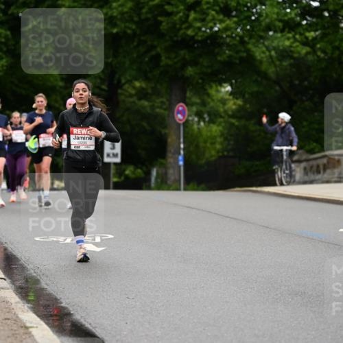 14.06.2026 - REWE Women's Run Dr. Thomas Lammeyer http://msf.ph/oto/9764489 14.06.2026 09:39:18 Laufen 10235, 11266 meine-sportfotos.de