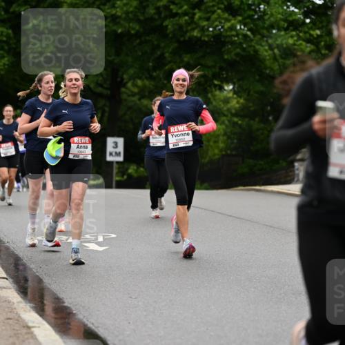 14.06.2026 - REWE Women's Run Dr. Thomas Lammeyer http://msf.ph/oto/9764529 14.06.2026 09:39:20 Laufen 10943, 3, 57, 10952 meine-sportfotos.de