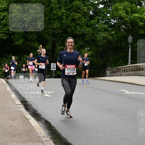 14.06.2026 - REWE Women's Run Dr. Thomas Lammeyer http://msf.ph/oto/9764611 14.06.2026 09:39:32 Laufen 10236, 57 meine-sportfotos.de