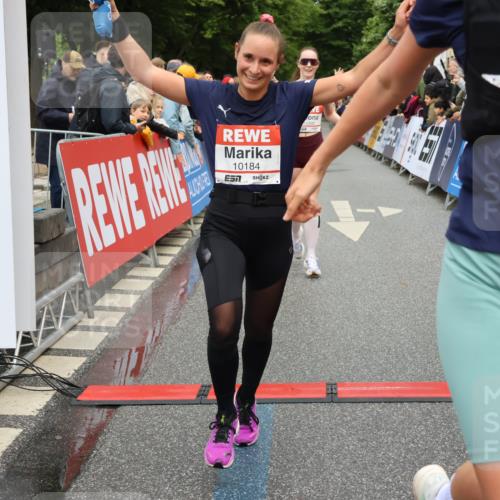 14.06.2026 - REWE Women's Run Strokosch-Dieckow http://msf.ph/oto/9764638 14.06.2026 09:51:37 Ziel 10184, 10390, 10604, 10803 meine-sportfotos.de